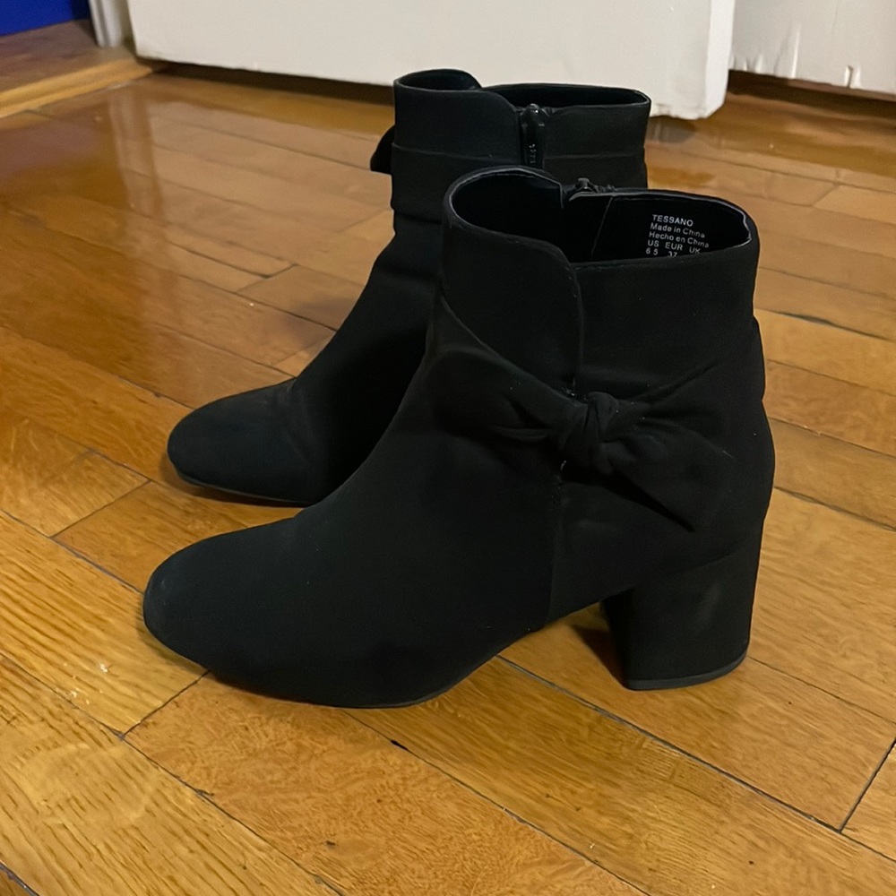 Adorable block heel suede booties